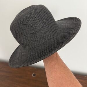 TALBOTS WIDE BRIM HAT COASTAL RESORT SUMMER BLACK POOLSIDE BEACH VACATION VIBES